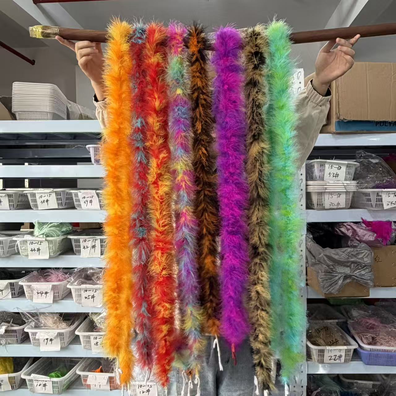 Feather Trim Marabou - Wielobarwna boa z piór marabu o