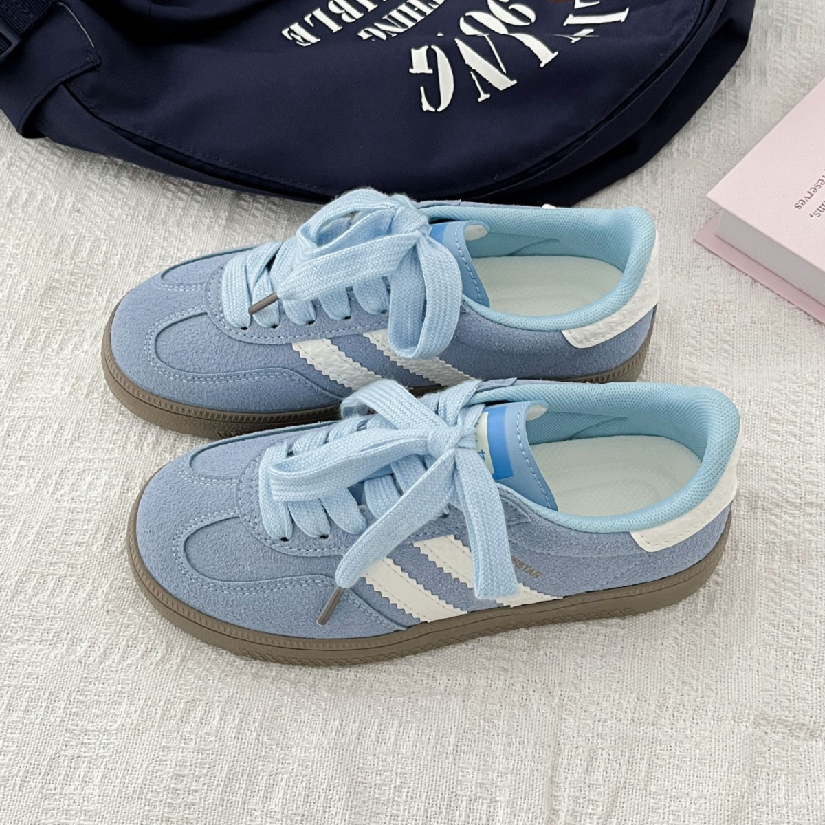 Damskie sneakersy w stylu vint – Guipure Lace Panel recenzja i cena
