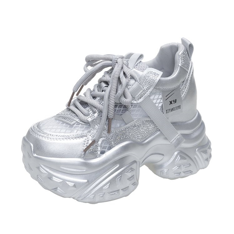 Nowe sneakersy z siateczki Air – Crystal Mesh Fabric recenzja i cena