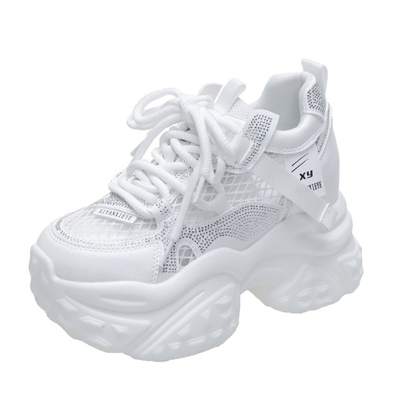 Nowe sneakersy z siateczki Air – Crystal Mesh Fabric recenzja i cena