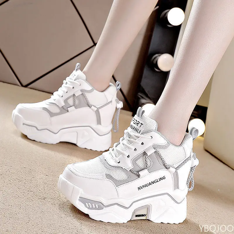 Małe, modne buty damskie na wi – Guipure Lace Panel recenzja i cena